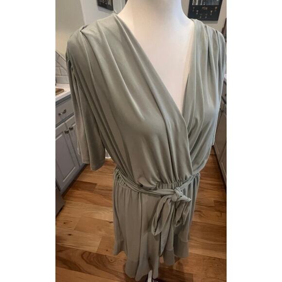 RED STAR NWT SAGE GREEN RUFFLED HEM WRAP TOP DRESS WAIST TIE WOMENS 1X - Picture 6 of 10